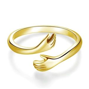 🎅🏻 SALE Gold tone hug ring adjustable sizing